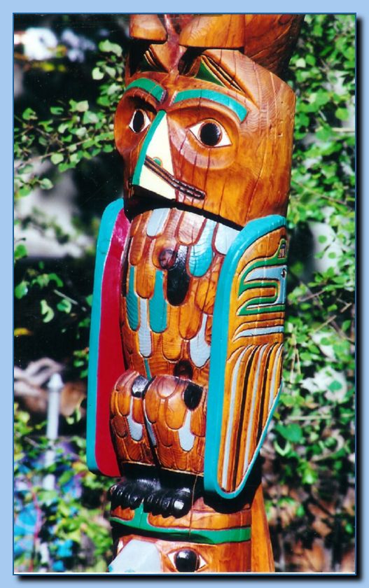 2 093 Totem Traditional Archive 012